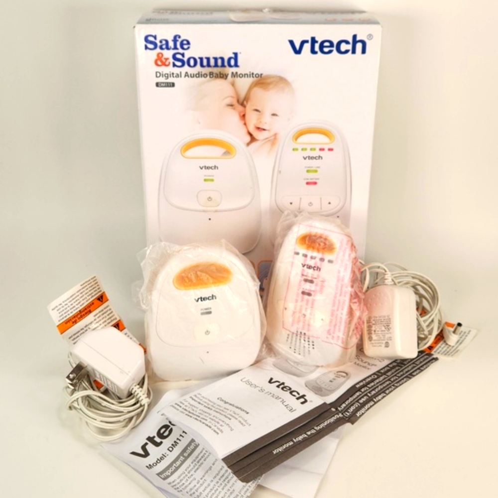 VTEC Safe & Sound Digital Audio Baby Monitor DM111 In orig box, 1000' Range